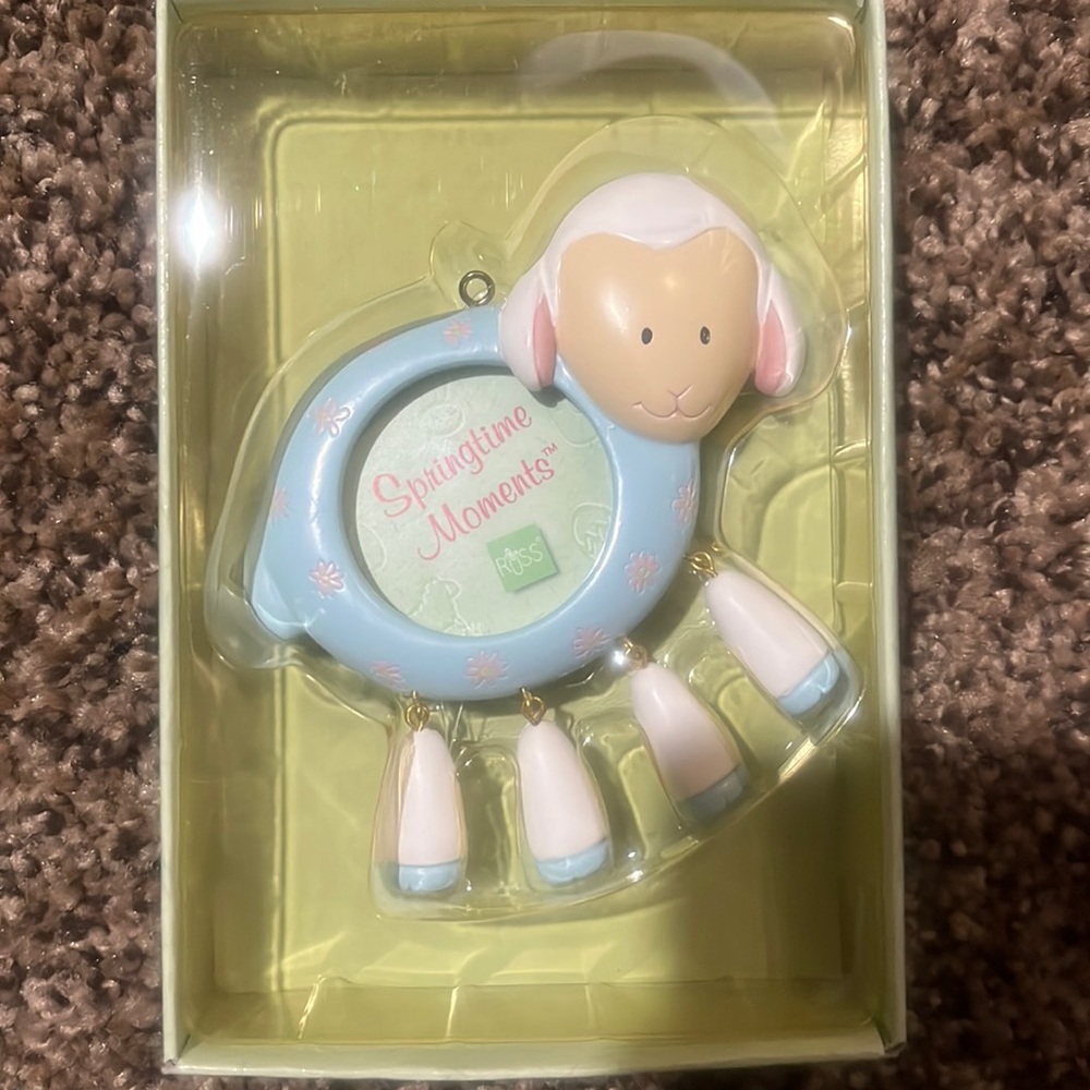 NIB Russ Springtime Moments photo frame